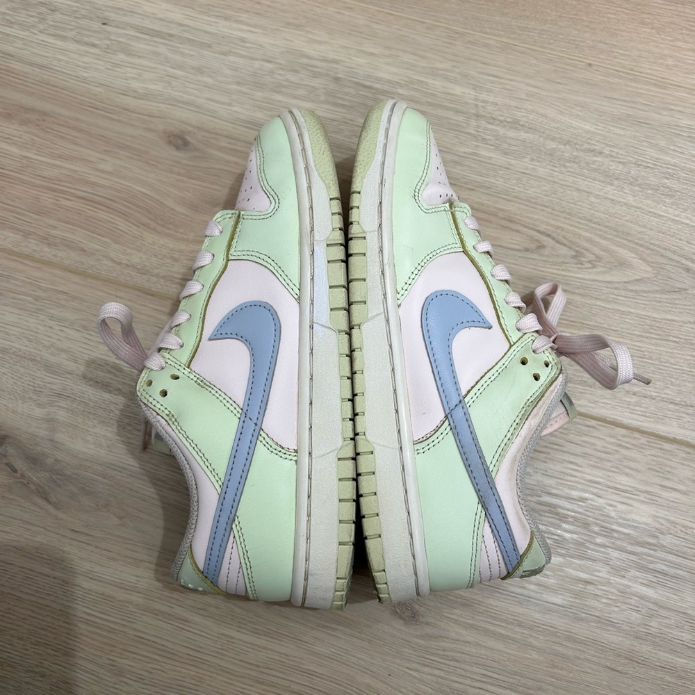 Nike Women’s Low Top Sneakers in Mint Green, Light Pink & Lavender - Picture 5 of 8